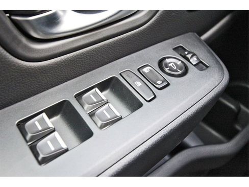 New 2025 Honda Pilot Touring image 19