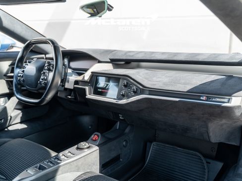 Used 2019 Ford GT RWD image 20