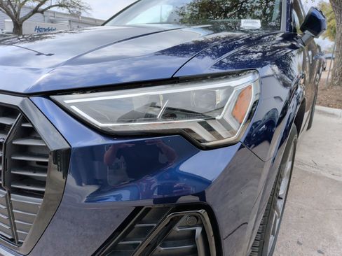 Certified 2025 Audi Q3 2.0T Premium w/ Convenience Package image 6