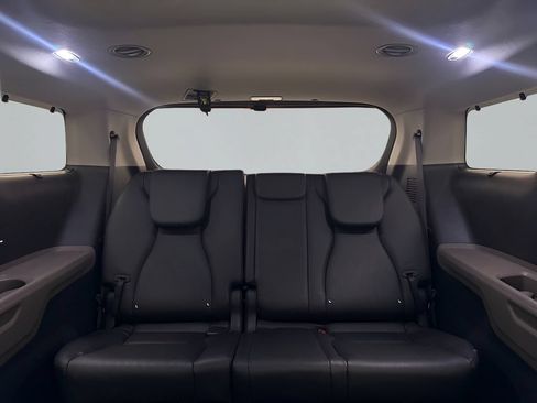 Used 2025 Kia Carnival SX FWD image 14