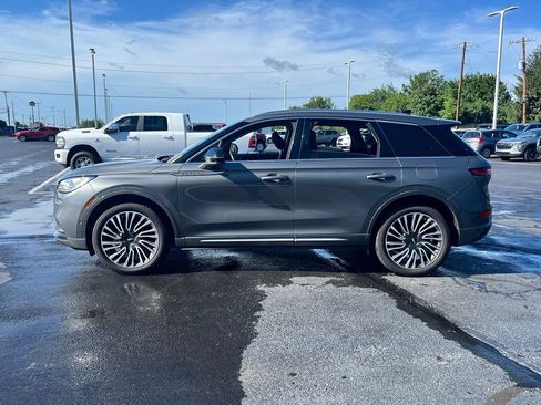 Used 2022 Lincoln Corsair Reserve w/ Equipment Group 201A AWD/4WD image 4
