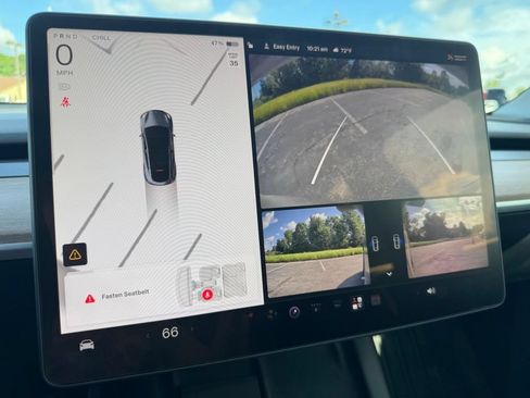 Used 2023 Tesla Model Y Performance AWD/4WD image 18