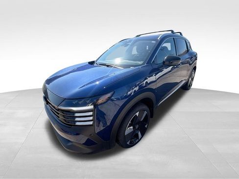 New 2026 Nissan Kicks SR w/ Cold Weather Package AWD/4WD image 4