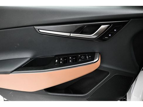 New 2026 Kia EV6 Wind RWD image 13