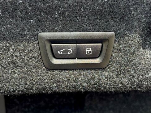 Used 2025 BMW M4 Competition w/ Executive Package image 27