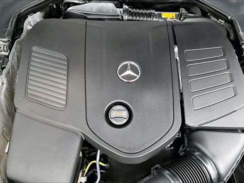 Certified 2024 Mercedes-Benz C 300 4MATIC Sedan image 33