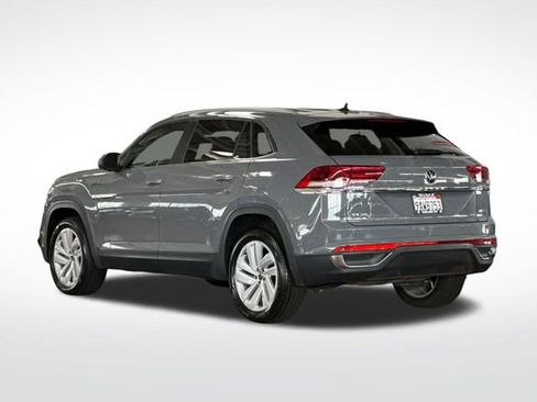 Certified 2022 Volkswagen Atlas Cross Sport SE AWD/4WD image 7