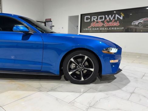 Used 2020 Ford Mustang Coupe RWD image 5