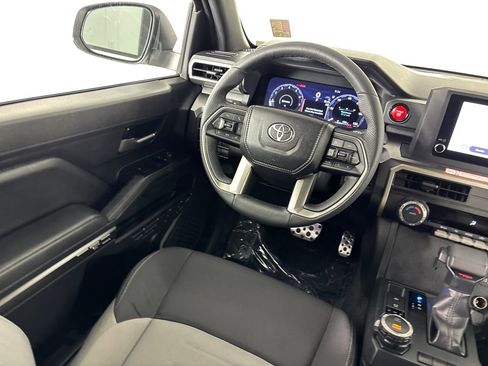 Certified 2025 Toyota Tacoma TRD Sport image 28