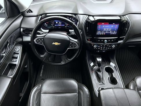 Used 2021 Chevrolet Traverse Premier w/ Redline Edition AWD/4WD image 14