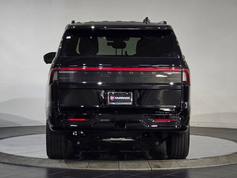 New 2025 Lincoln Navigator Reserve w/ Jet Appearance Package image 8