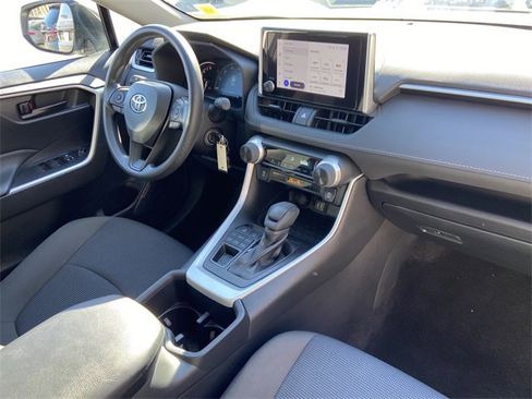 Used 2023 Toyota RAV4 LE image 23