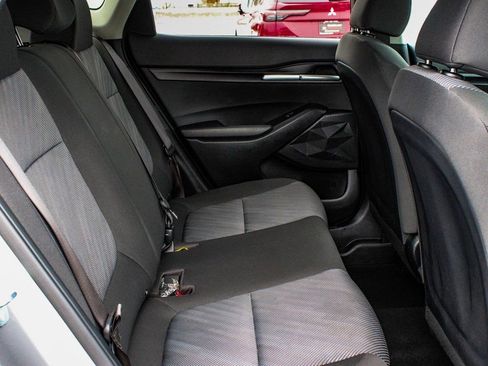 Used 2025 Kia Seltos LX AWD/4WD image 37