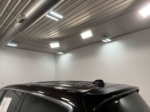 Used 2024 Chrysler Pacifica Touring-L FWD image 42