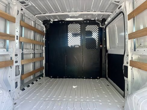 Used 2025 RAM ProMaster 2500 w/ U-Haul Equipment Group FWD image 13