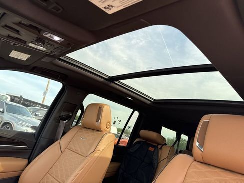 Used 2024 Cadillac Escalade ESV Sport w/ Touring Package image 6