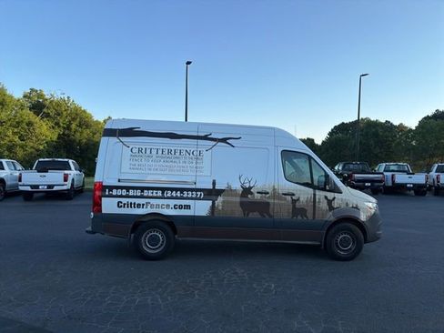 Used 2024 Mercedes-Benz Sprinter 2500 image 13