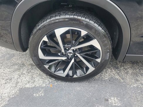 Used 2024 Mitsubishi Outlander SE image 7