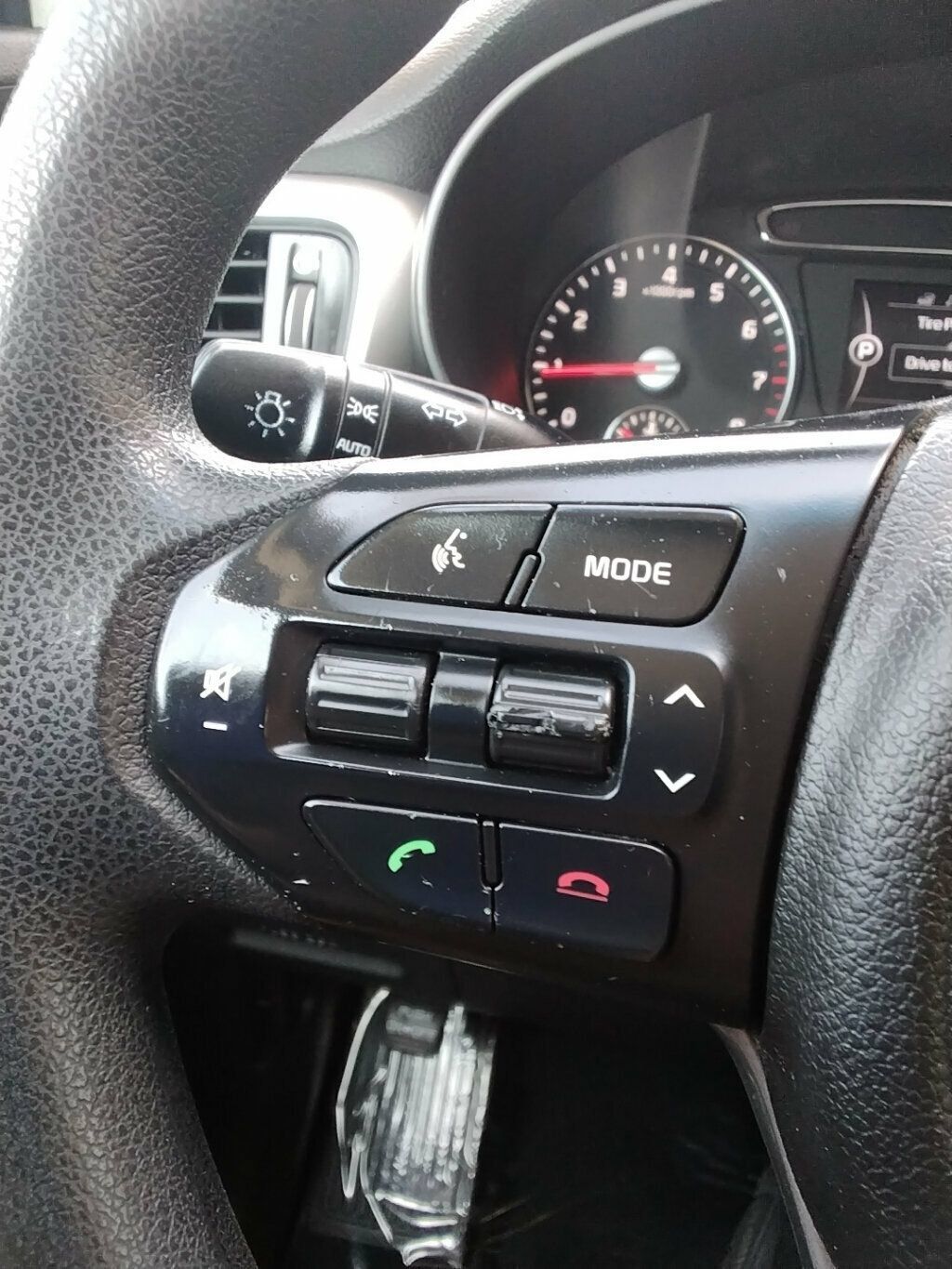 Used 2017 Kia Sorento FWD image 13