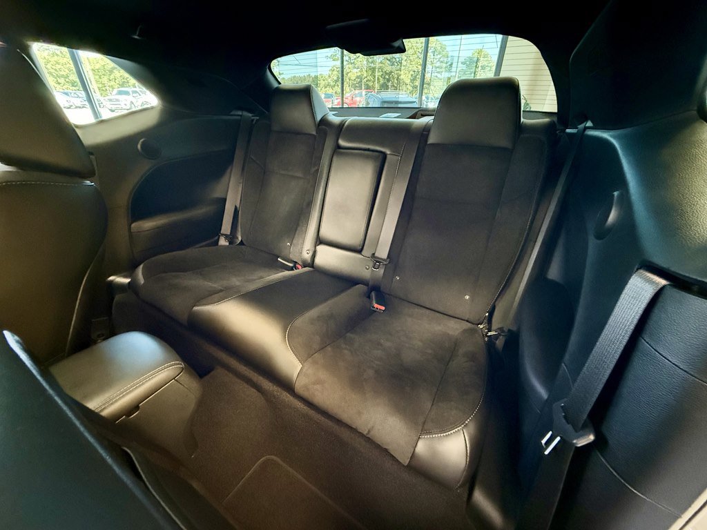 Used 2019 Dodge Challenger R/T Scat Pack w/ Plus Package RWD image 17