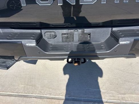 Used 2023 Toyota Tundra Platinum image 10