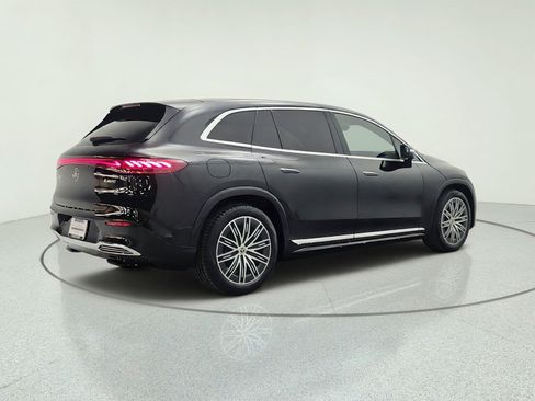 Certified 2023 Mercedes-Benz EQS 580 4MATIC SUV image 5