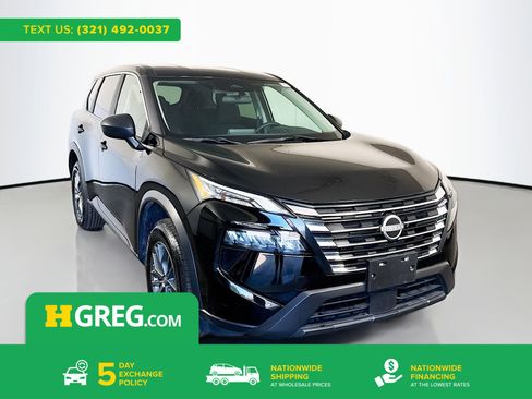 Used 2024 Nissan Rogue S image 1