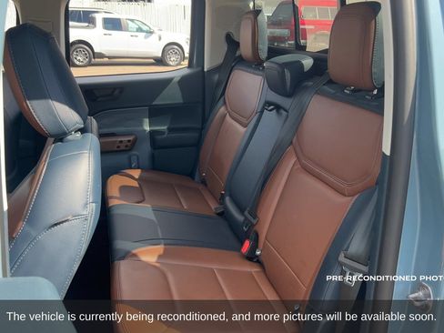 Used 2023 Ford Maverick Lariat w/ Lariat Luxury Package FWD image 12