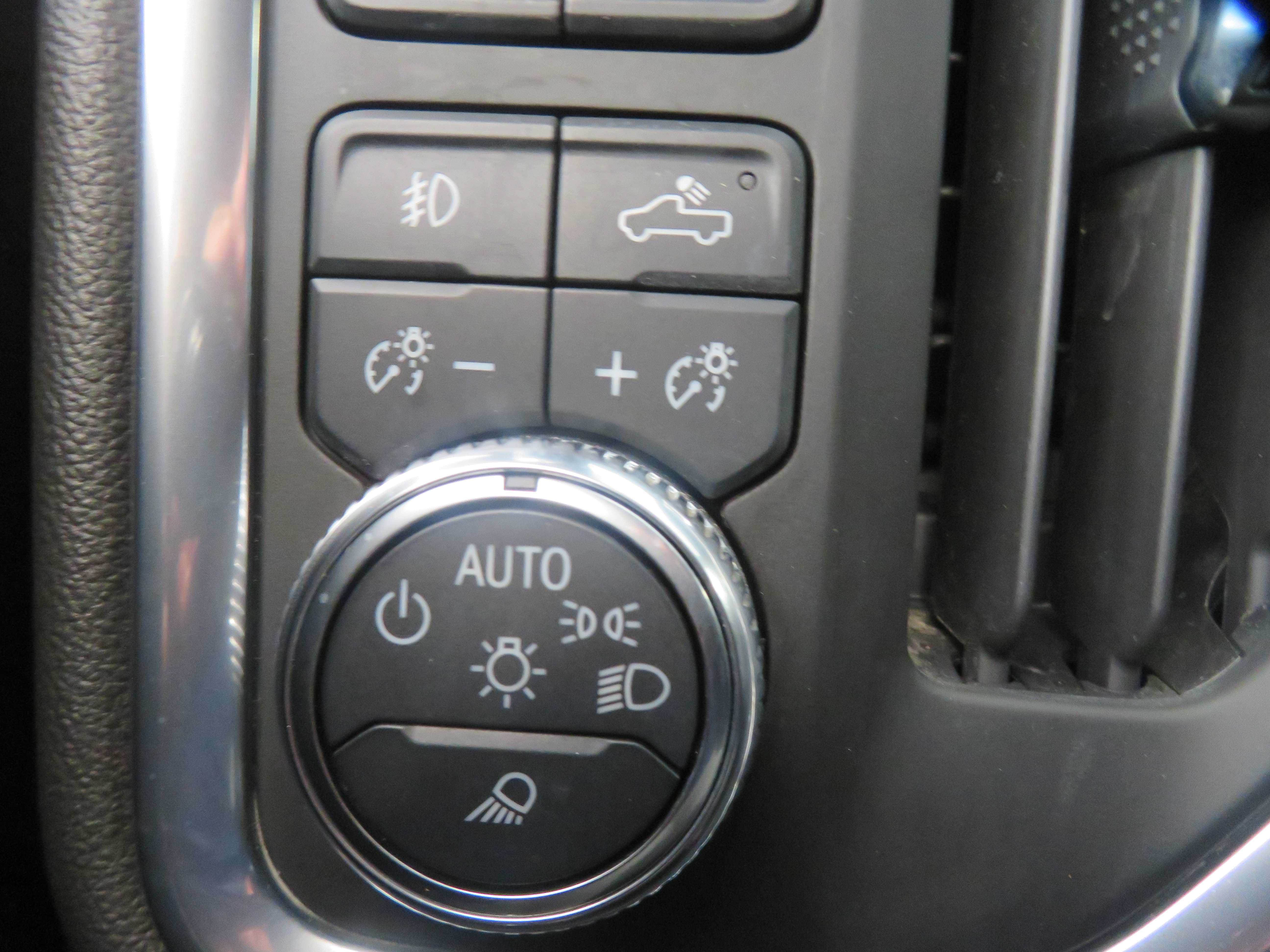 Used 2022 GMC Sierra 1500 AT4 w/ AT4 Preferred Package AWD/4WD image 36