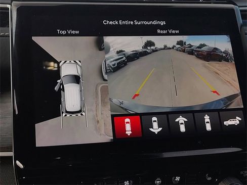 Used 2022 Jeep Grand Cherokee L Limited w/ Luxury Tech Group II image 19