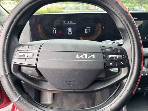 Used 2025 Kia K4 FWD image 32