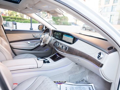 Used 2018 Mercedes-Benz S 560 4MATIC Sedan image 15