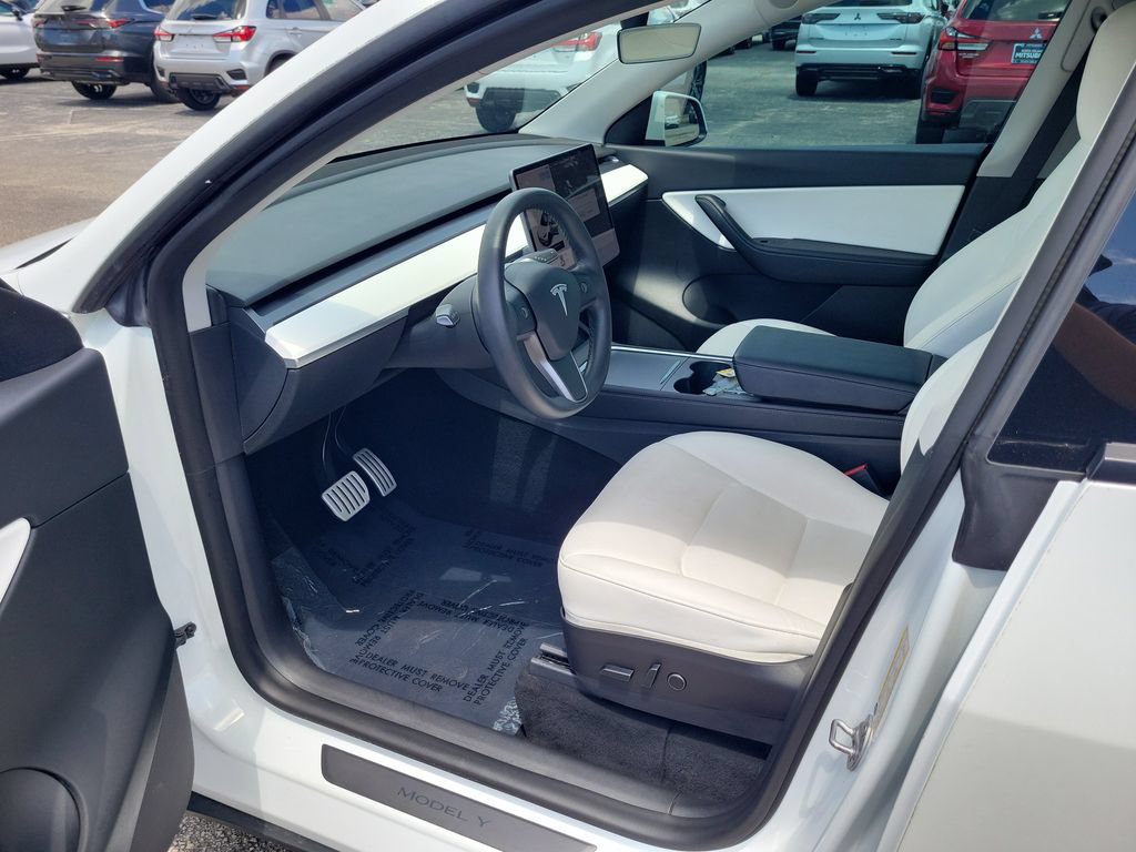 Used 2022 Tesla Model Y Performance AWD/4WD image 15