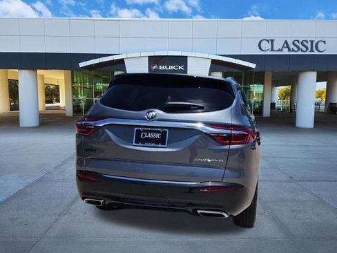 Used 2019 Buick Enclave Premium FWD image 8