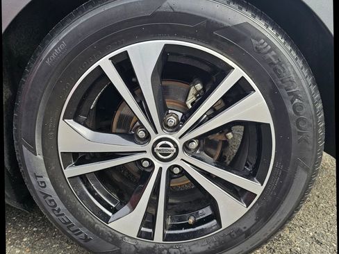 Used 2022 Nissan Sentra SV image 23