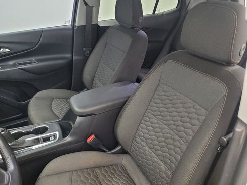 Used 2020 Chevrolet Equinox LT FWD image 17