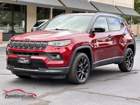 Used 2022 Jeep Compass Altitude w/ Convenience Group image 2