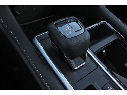 Certified 2025 Nissan Pathfinder SL w/ SL Premium Package FWD image 29