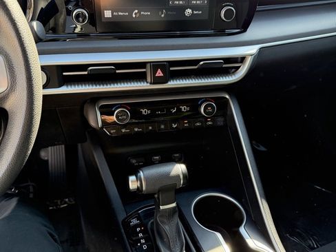 Used 2021 Kia K5 LXS image 11