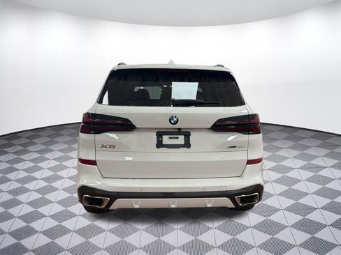 Used 2026 BMW X5 xDrive40i w/ M Sport Package AWD/4WD image 9
