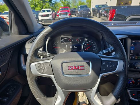 Used 2023 GMC Terrain SLE w/ Driver Convenience Package AWD/4WD image 19