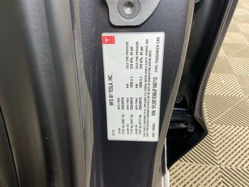 Used 2018 Tesla Model 3 Long Range image 26