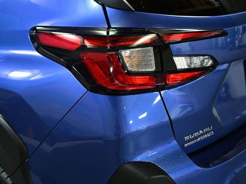 Used 2025 Subaru Crosstrek 2.0i Premium image 17