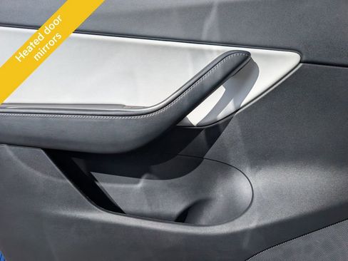 Used 2022 Tesla Model Y Performance image 10