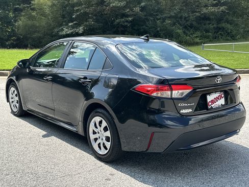 Used 2022 Toyota Corolla LE image 7