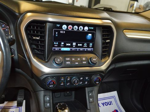 Used 2019 GMC Acadia Denali w/ Technology Package FWD image 19