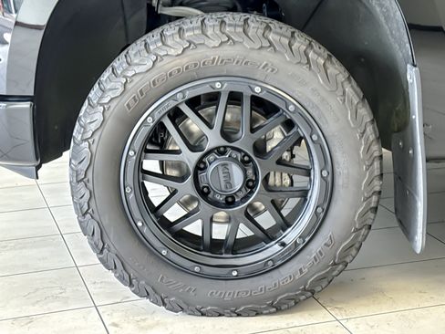 Used 2023 Chevrolet Silverado 1500 Custom Trail Boss w/ LPO, Dark Essentials Package AWD/4WD image 25