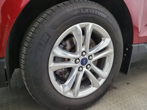 Used 2018 Ford Edge SEL w/ Equipment Group 201A image 31