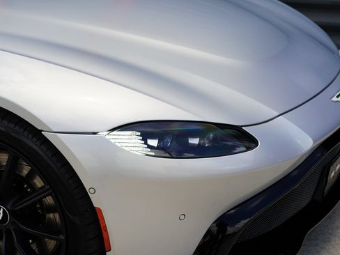 Used 2020 Aston Martin V8 Vantage Coupe RWD image 5