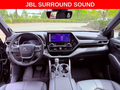 Used 2024 Toyota Highlander XSE image 10